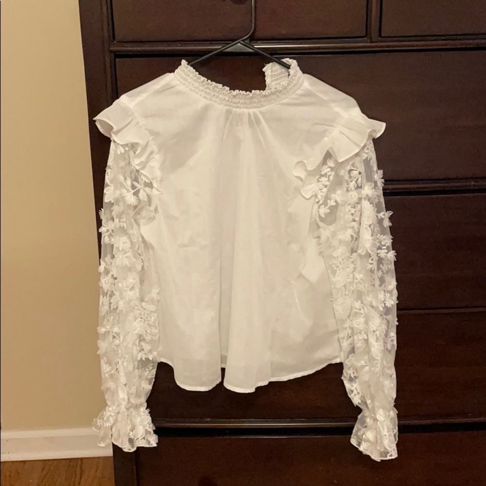 White lace sleeved blouse